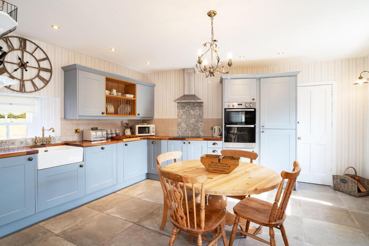 Thrums Cottage Kirriemuir Exteriör bild