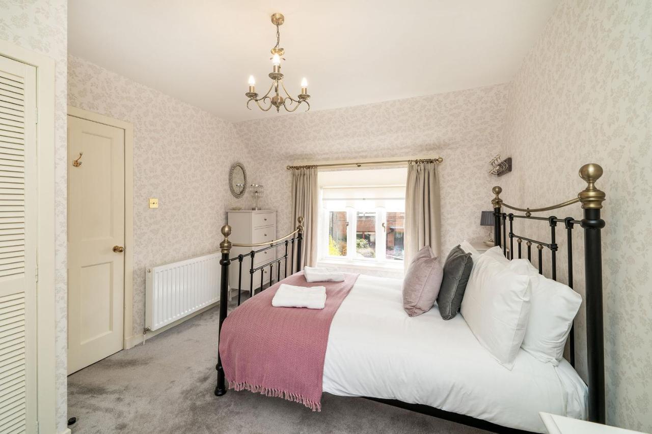 Thrums Cottage Kirriemuir Exteriör bild